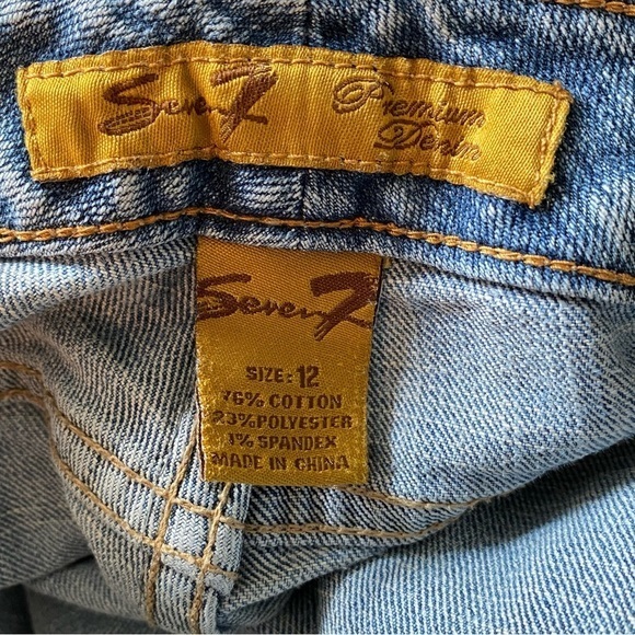Seven7 Jeans Size 12 Women’s Straight‎ Premium Denim Light Wash - Picture 11 of 12